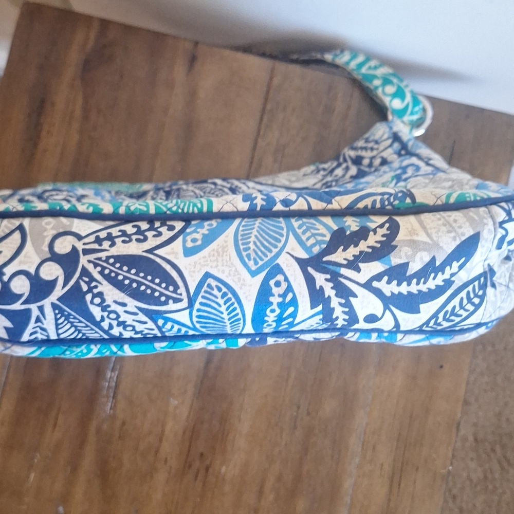 Vera Bradley Santiago Laptop Messenger Bag - Retired Pattern - Picture 8 of 8